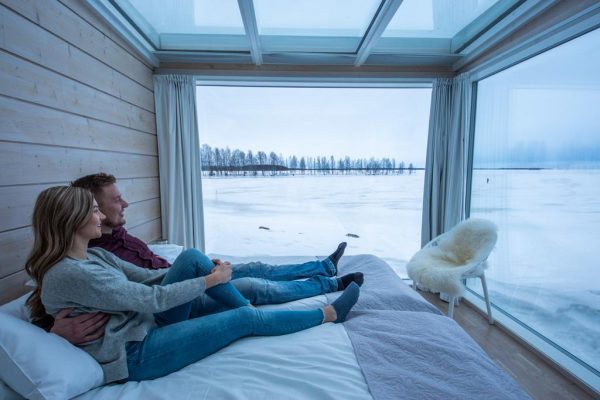 طراحی ویلا شیشه ای برف