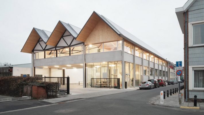 بازسازی نمای کارخانه